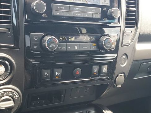 Used 2023 Nissan Titan PRO-4X w/ Pro-4x Convenience Package AWD/4WD image 18