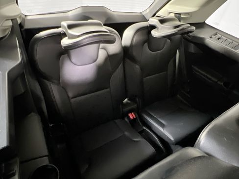 Used 2022 Volvo XC90 T5 Momentum w/ Climate Package image 25