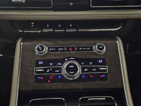 Used 2020 Lincoln Aviator Reserve w/ Equipment Group 201A image 36