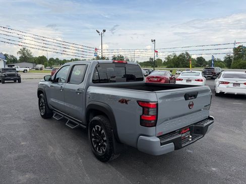 Used 2024 Nissan Frontier PRO-4X w/ Technology Package AWD/4WD image 8