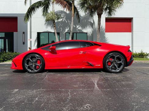 Used 2023 Lamborghini Huracan EVO RWD image 6