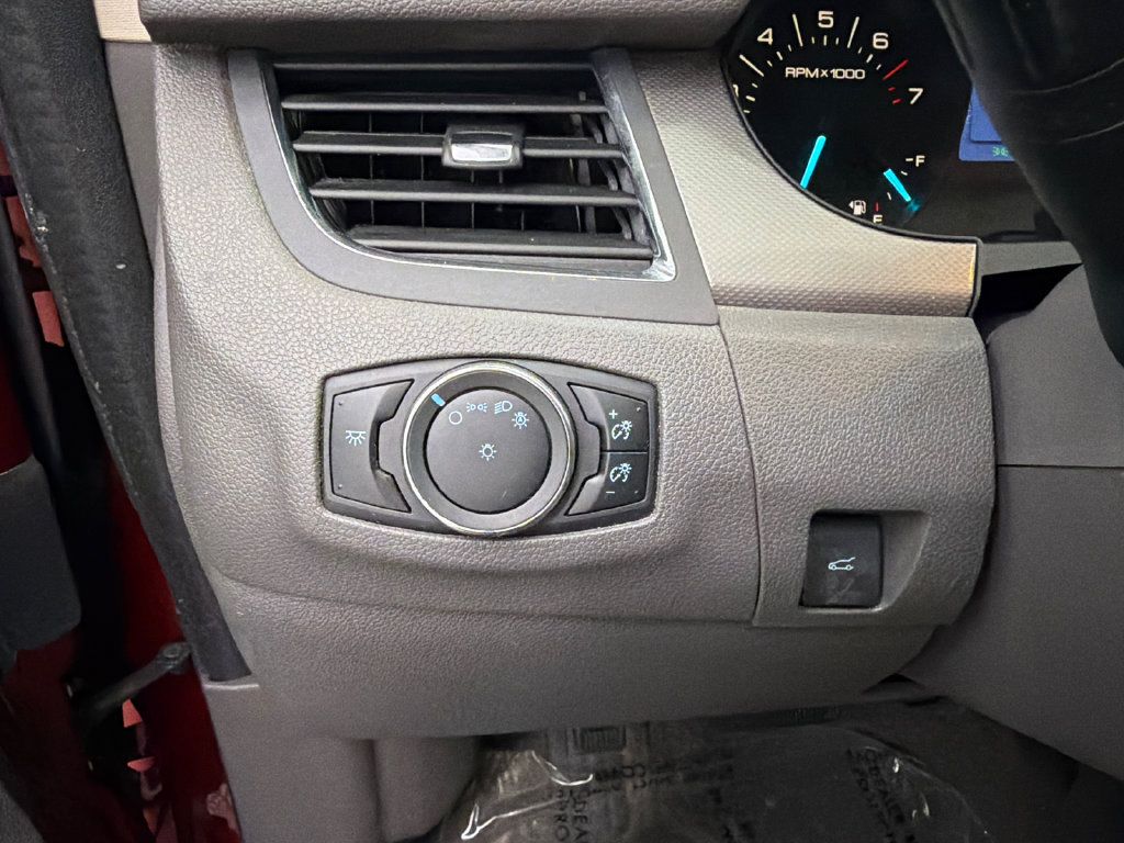 Used 2019 Kia Soul FWD image 31