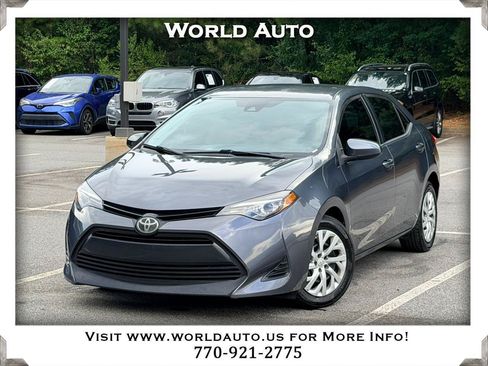 Used 2019 Toyota Corolla LE FWD image 1