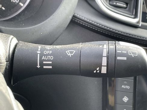 Used 2023 INFINITI QX55 Essential image 25