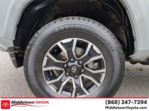 Certified 2023 Toyota Tacoma TRD Sport AWD/4WD image 9