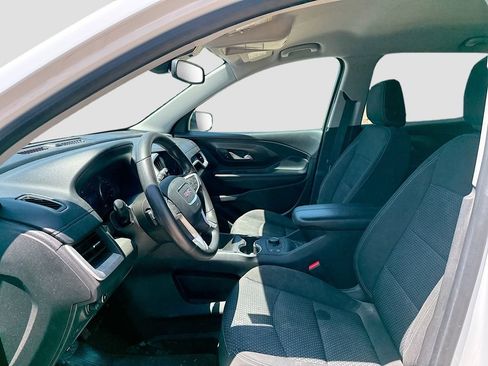 Used 2022 GMC Terrain SLE w/ Driver Convenience Package FWD image 10