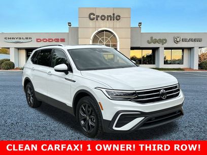 Used 2022 Volkswagen Tiguan SE w/ Panoramic Sunroof Package