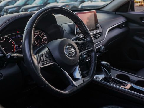 Used 2022 Nissan Altima 2.5 SR image 14