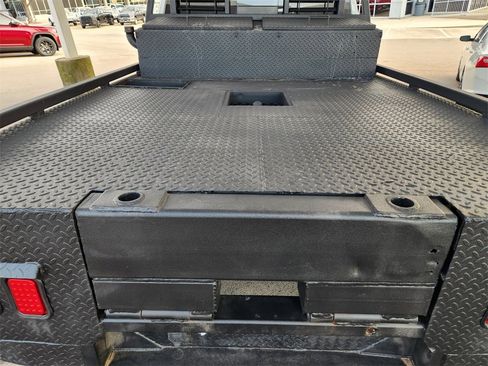 Used 2022 Chevrolet Silverado 3500 LTZ w/ LTZ Convenience Package image 28