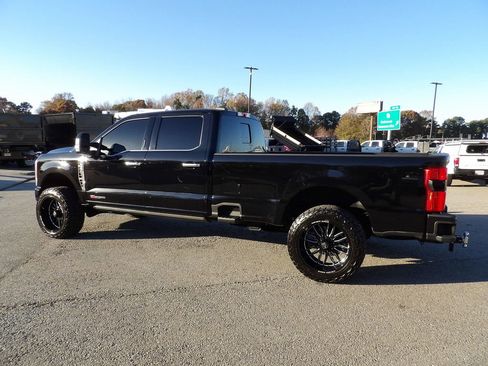 Used 2023 Ford F250 Limited w/ FX4 Off-Road Package image 4