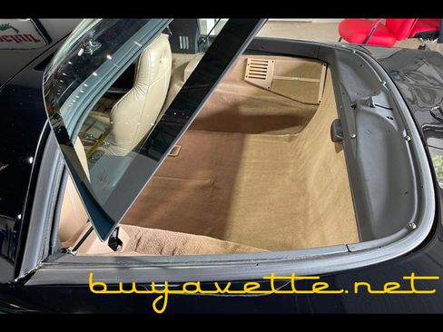 Used 1996 Chevrolet Corvette Coupe RWD image 22