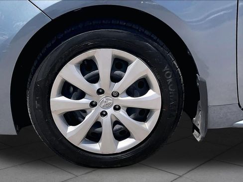 Used 2024 Toyota Corolla LE FWD image 9