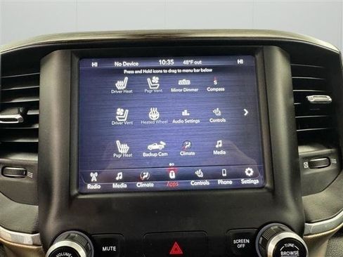 Used 2019 RAM 1500 Laramie AWD/4WD image 29
