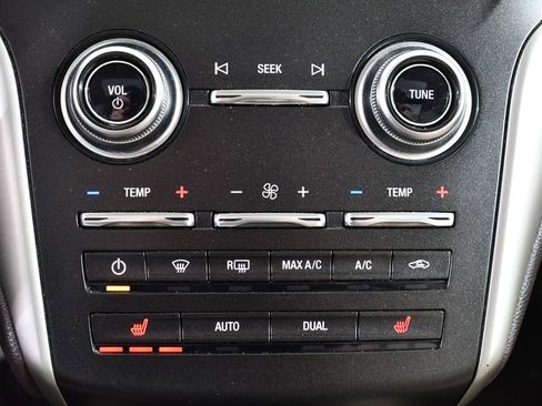 Used 2019 Lincoln MKC Select w/ Select Plus Package AWD/4WD image 27