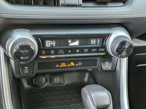 Used 2023 Toyota RAV4 XLE image 20