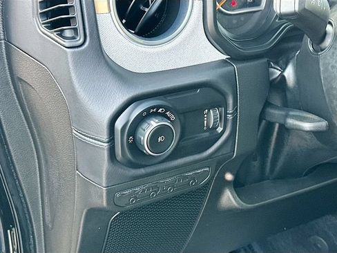 Used 2024 Jeep Wrangler Unlimited Sahara w/ Technology Group AWD/4WD image 11