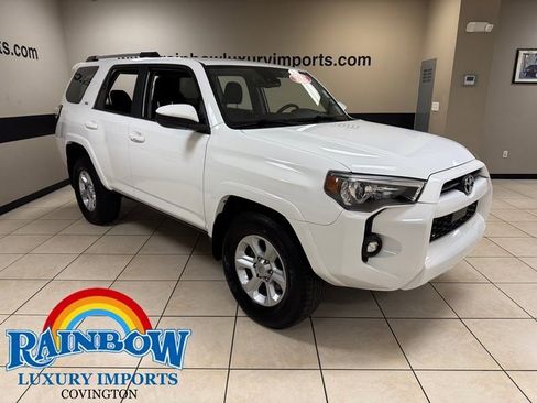 Used 2022 Toyota 4Runner SR5 image 1