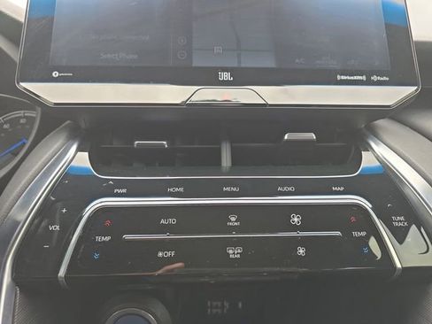 Used 2021 Toyota Venza Limited w/ Advanced Technology Package AWD/4WD image 4