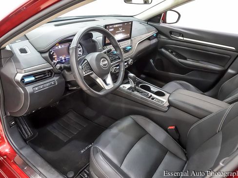 Used 2024 Nissan Altima 2.5 SL image 14