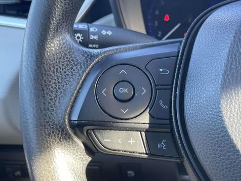 Used 2020 Toyota Corolla LE image 20