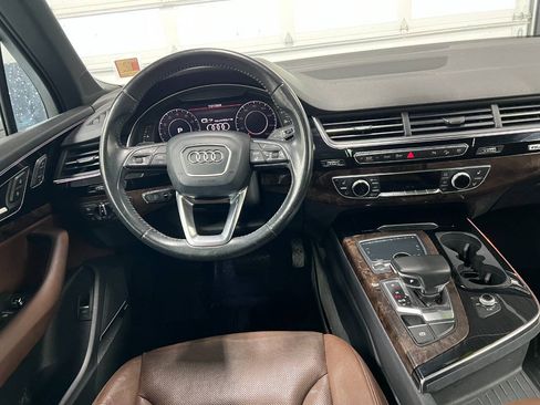 Used 2018 Audi Q7 3.0T Prestige AWD/4WD image 8