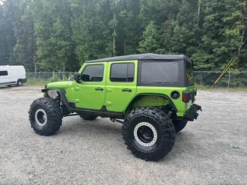 Used 2019 Jeep Wrangler Unlimited Sport image 3