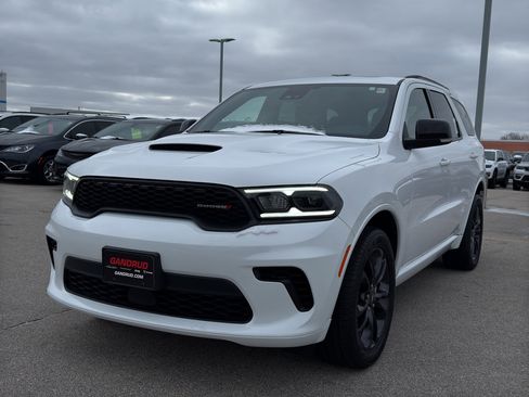 Used 2024 Dodge Durango GT image 2