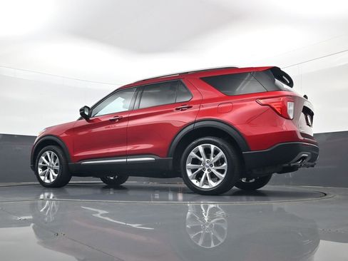 Used 2023 Ford Explorer Platinum w/ Premium Technology Package AWD/4WD image 28