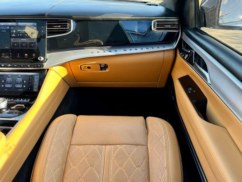 Used 2022 Jeep Grand Wagoneer Series III w/ Flexible Seating Group image 26