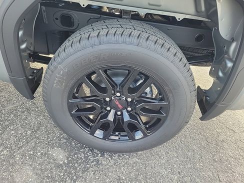 New 2026 GMC Sierra 1500 Elevation image 8
