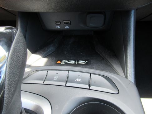 Used 2024 Buick Envista Preferred w/ Convenience I Package FWD image 26