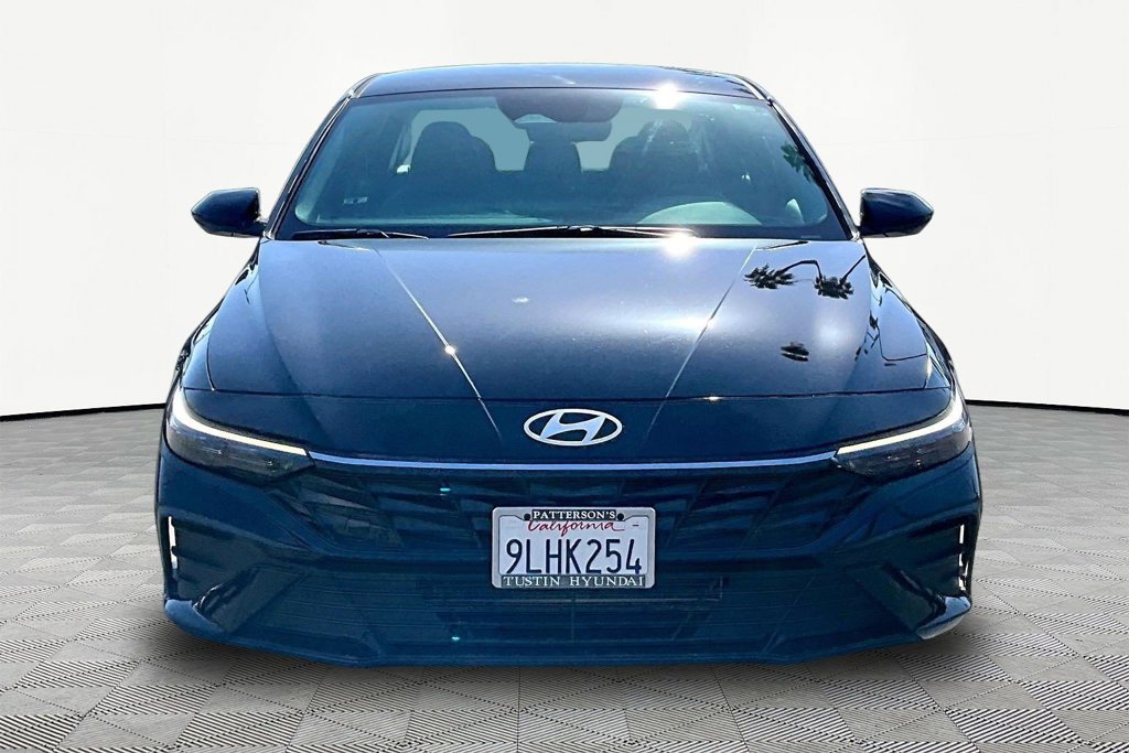 Certified 2024 Hyundai Elantra SEL FWD image 3