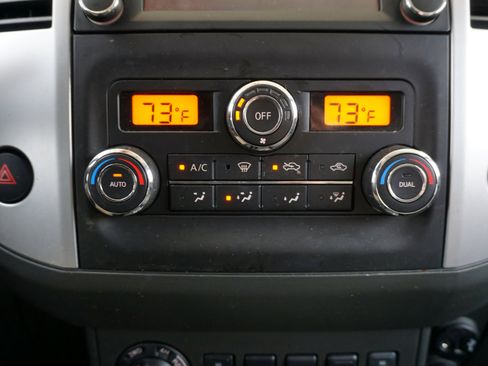 Used 2019 Nissan Frontier PRO-4X image 14