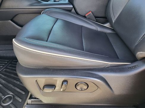 Used 2022 Chevrolet Tahoe Premier image 17