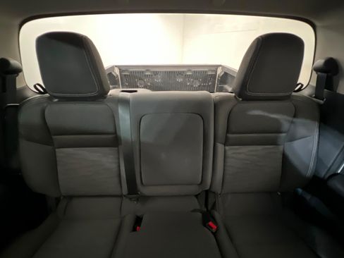 Used 2024 Nissan Frontier SV AWD/4WD image 25