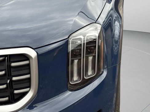 New 2025 Kia Telluride S image 10