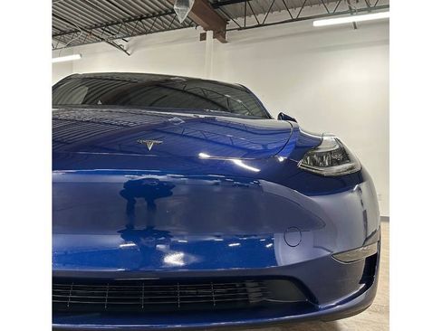 Used 2024 Tesla Model Y Performance image 5