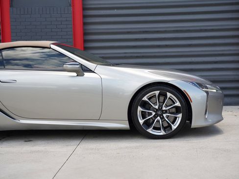 Used 2021 Lexus LC 500 Convertible w/ Touring Package RWD image 3