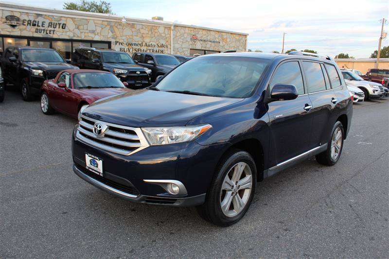 Used 2013 Toyota Highlander Limited FWD image 3
