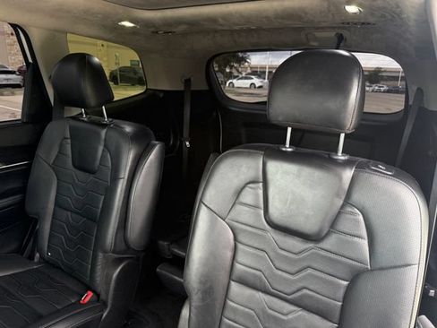 Used 2022 Kia Telluride SX w/ SX Prestige Package AWD/4WD image 25