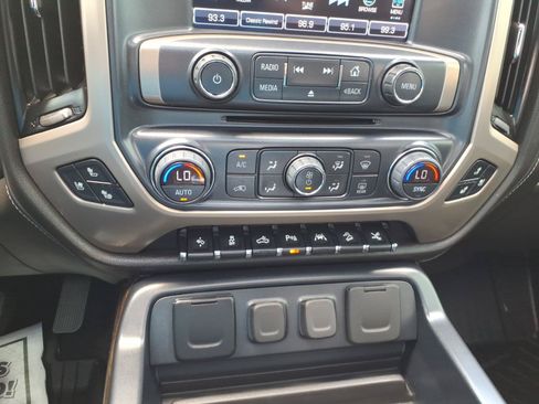 Used 2018 GMC Sierra 1500 Denali w/ Denali Ultimate Package AWD/4WD image 17