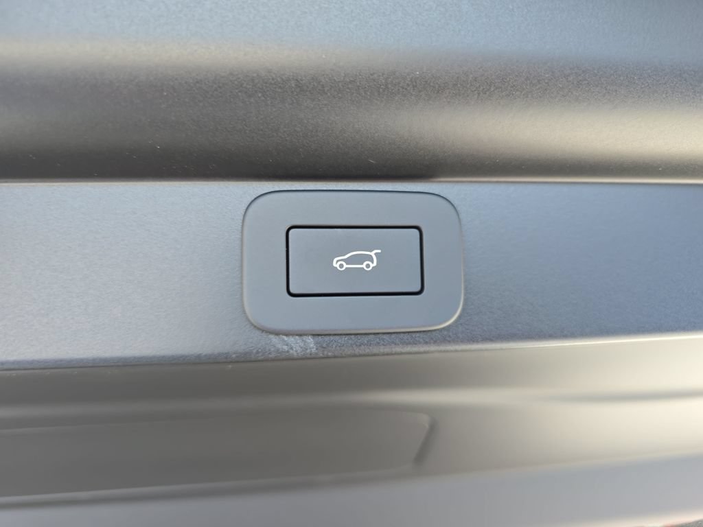 New 2026 Land Rover Range Rover SE AWD/4WD image 13