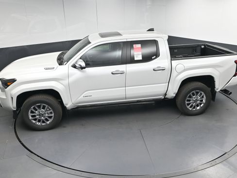 New 2025 Toyota Tacoma Limited image 34