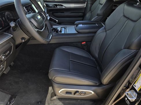 New 2025 Jeep Wagoneer Series II image 19