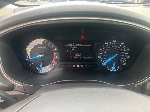 Used 2013 Ford Fusion SE FWD image 21