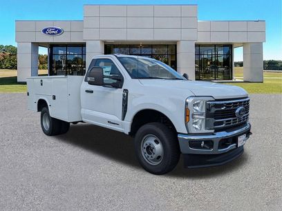 New 2025 Ford F350 XL w/ XL Chrome Package