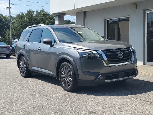 Used 2024 Nissan Pathfinder SL w/ SL Premium Package AWD/4WD image 39