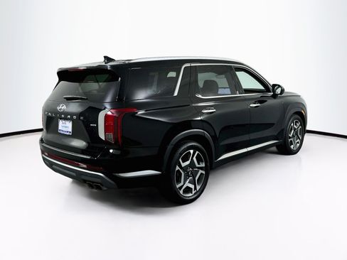 Used 2023 Hyundai Palisade Limited AWD/4WD image 5