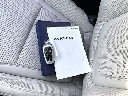 Used 2024 Hyundai Tucson Limited image 14