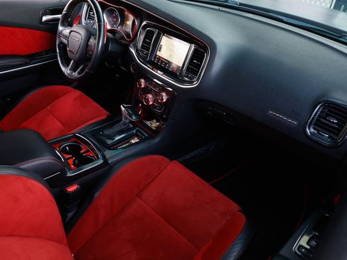 Used 2018 Dodge Charger R/T Scat Pack image 21